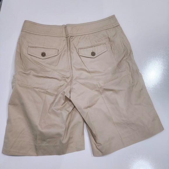 Saks Fifth Avenue Threads Shorts Womens 10/30 Tan Bermuda 100%Cotton Flat Front - Picture 2 of 6